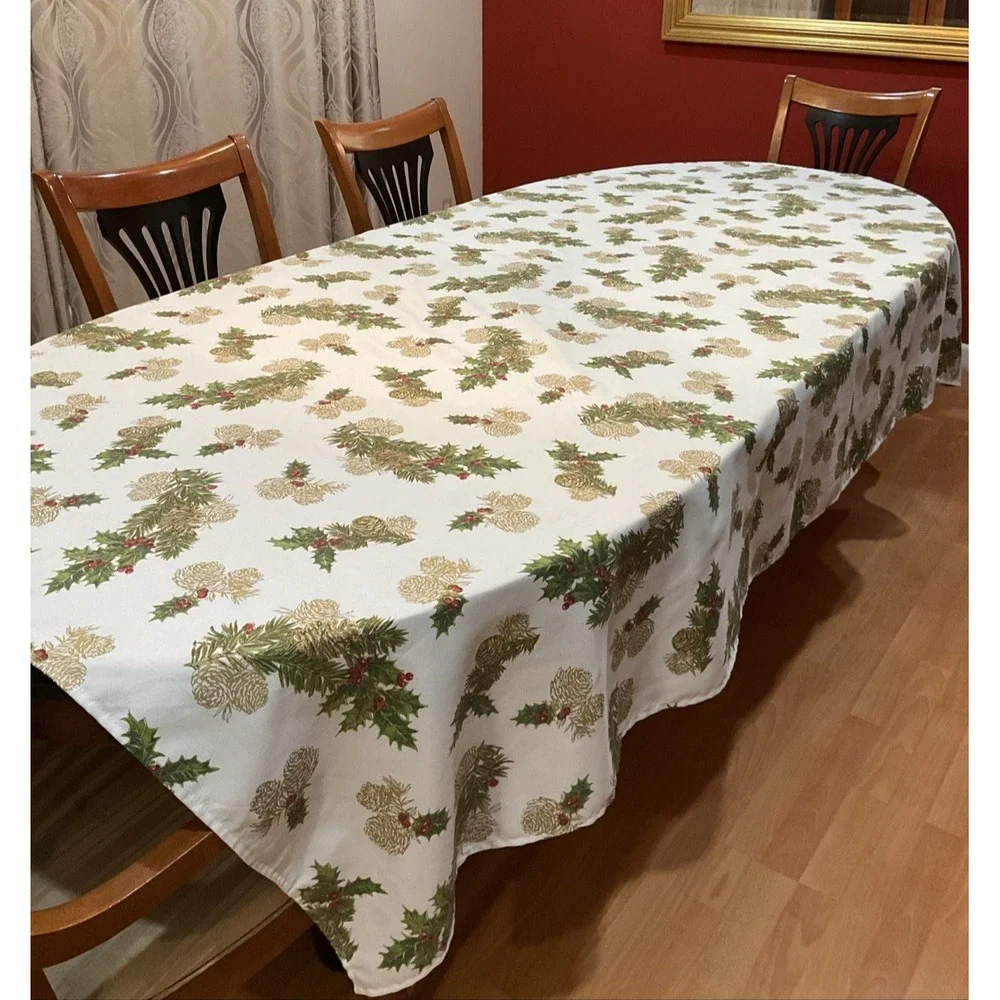 Lennox Holiday Christmas Rectangle Tablecloth Holly Berries Gold Pinecone 60x100